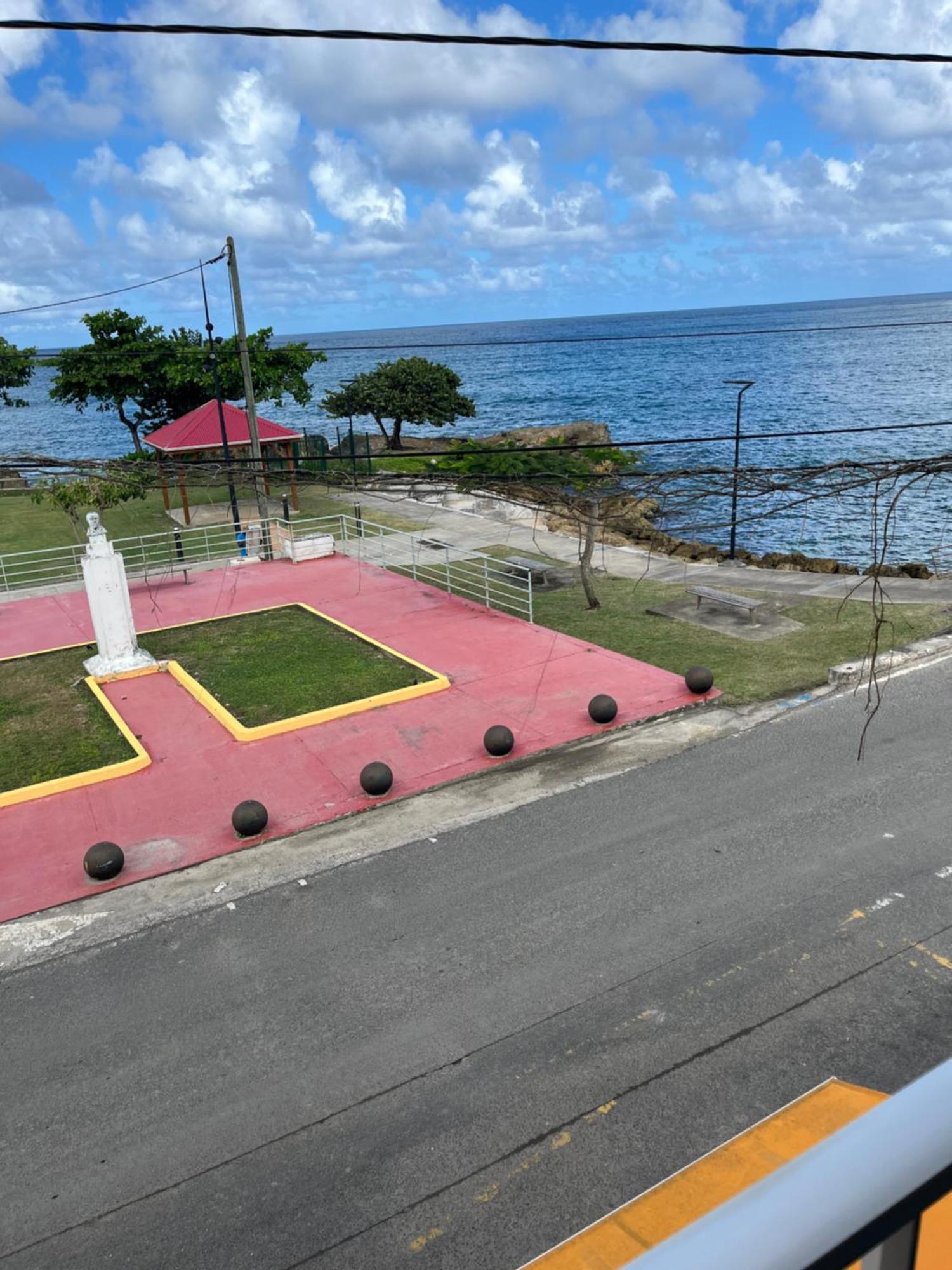 Anse-Bertrand La Residence Du Sportif Bernard מראה חיצוני תמונה